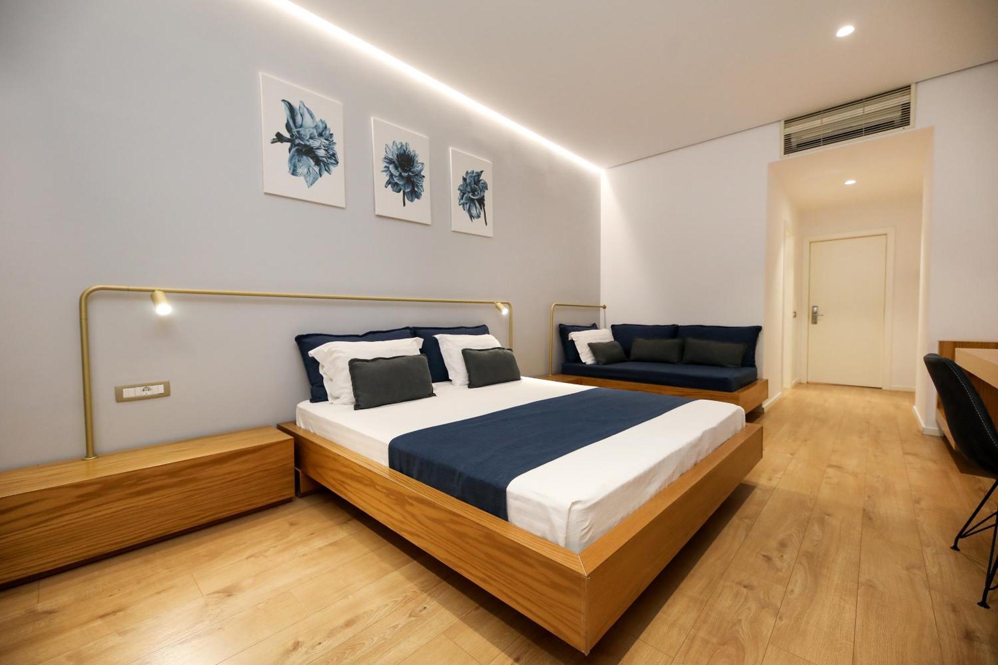 H&M Hotel Vlorë Екстериор снимка